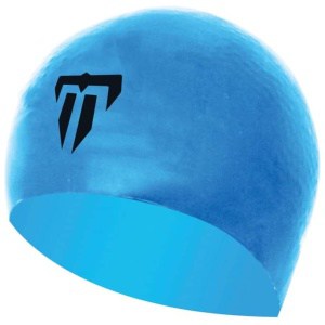 A Touca de Natação Phelps Race Cap Aprovado FINA, 100% silicone, permite que te concentres no que é importante no dia da corrida - a tua performance. O silicone é um material flexível, suave ao toque e altamente resistente à água e ao cloro, tornando-o ideal para uso em toucas de natação. A Touca de Natação Phelps Race Cap Aprovado FINA é confortável e proporciona um ajuste simplificado e competitivo, sendo desenvolvida com materiais de alta tecnologia e possuindo características que visam melhorar o desempenho do nadador na água. A touca é projetada para minimizar o arrasto na água, permitindo que o nadador se mova com mais eficiência e velocidade.