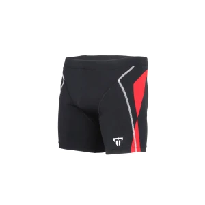 O Boxer de Banho Homem Phelps Keijy é uma peça de roupa solta e confortável usada por homens durante atividades aquáticas. Feito de materiais leves, de secagem rápida e com um cós ajustável, ele oferece liberdade de movimento e conforto na água. Os calções de banho de natação combinam estilo e funcionalidade para aproveitar ao máximo as atividades aquáticas.