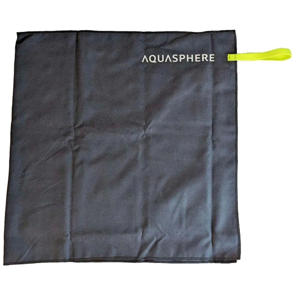 A Toalha de Banho Aquasphere Micro Towel ocupa pouco espaço, é ultra-absorvente e de secagem rápida, sendo ideal para levar para a piscina ou ginásio.