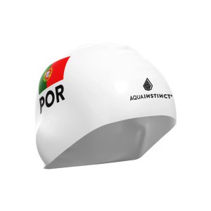 A touca Race Cap Silicone Aqua Instinct Portugal destaca-se pela exibição orgulhosa das cores e símbolos da bandeira de Portugal. Confeccionada em silicone durável e elástico, proporciona um ajuste confortável e seguro, assegurando uma experiência de natação agradável.