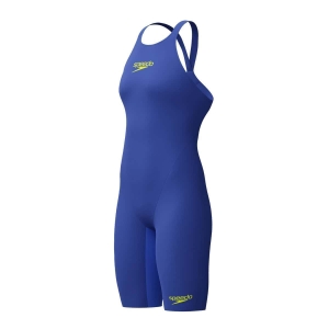 O Fato de Banho Competição Mulher Speedo Fastskin LZR Pure Valor 2.0 Azul Costas Fechadas apresenta a mais recente evolução, desenvolvido por nadadores para nadadores. Feito de material leve com compressão moderada e construído para suportar uma maior amplitude de movimento. O Fato de Banho Competição Mulher Speedo Fastskin LZR Pure Valor 2.0 inclui uma costura interna compressiva na perna, projetada para um melhor suporte muscular, e possui um novo acabamento repelente à água de longa duração. A dupla camada ao redor dos abdominais oferece maior estabilidade do core, para que obtenha o melhor do seu nado. O design openback oferece liberdade de movimento e pode ser preferido por nadadores com costas arqueadas. Este produto foi totalmente aprovado pela FINA.