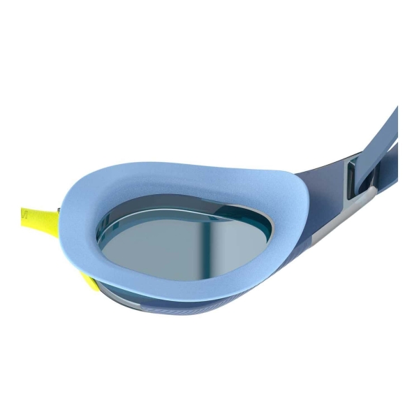 8-1281817966_3 A Speedo apresenta os novos Óculos de Natação Fastskin Hyper Elite Espelhado Cobalto - Prata. Desenvolvidos em estreita colaboração com alguns dos melhores atletas do mundo e aprovados pela World Aquatics, estes óculos de natação foram criados para inspirar desempenhos vencedores em dia de prova.