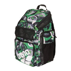 A Mochila Arena One Go 45 Kente, com design de abertura superior, permite arrumar e aceder aos teus pertences de forma fácil e prática.