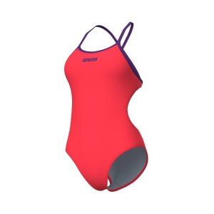 Elegância e performance no mesmo modelo: o Fato de Banho Arena Tie Back Solid Coral Vivo combina ajuste personalizado, corte alto e tecido MaxLife Eco resistente ao cloro.